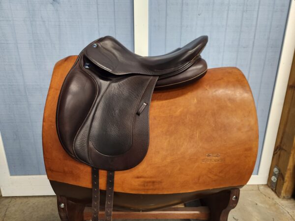 D Aramis II Deluxe *18"/27cm**Short flap*